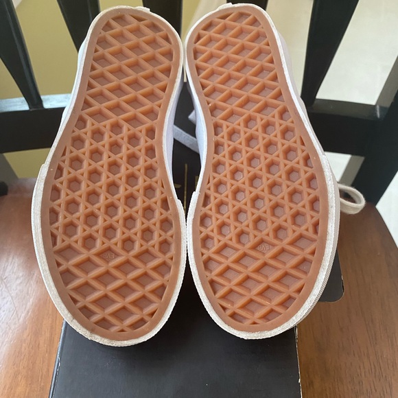 Disney x Vans Mickey Mouse Friends The Era Limited Edition Size 10.5 Kids - Picture 4 of 9